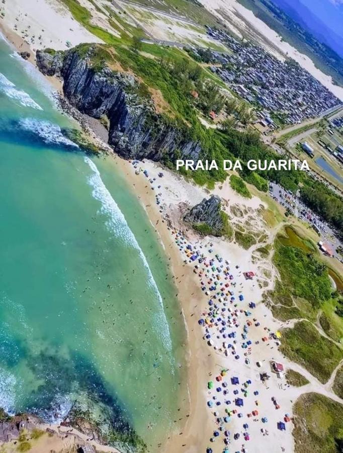 Casa De 2 Quartos Com 2 Ares-Condicionados Em Torres-Rs - Na Mais Bela Praia Gaucha - Cozinha - Banheiro - Tv Smart 32 E Wi-Fi - Estacionamento - Anfitria Superhost No Bnb Villa Buitenkant foto