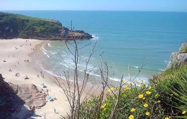 Casa De 2 Quartos Com 2 Ares-Condicionados Em Torres-Rs - Na Mais Bela Praia Gaucha - Cozinha - Banheiro - Tv Smart 32 E Wi-Fi - Estacionamento - Anfitria Superhost No Bnb Villa Buitenkant foto