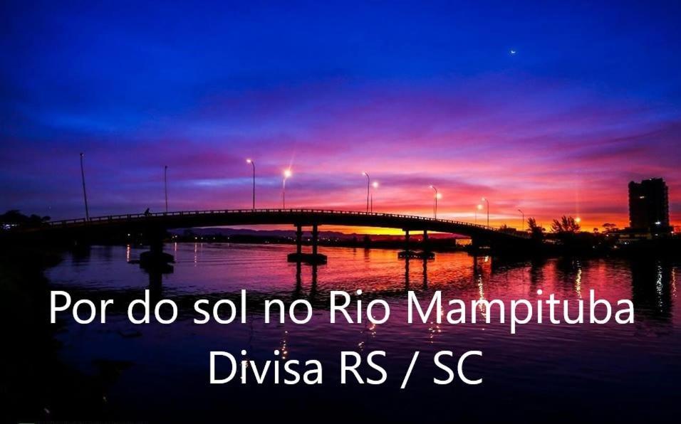 Casa De 2 Quartos Com 2 Ares-Condicionados Em Torres-Rs - Na Mais Bela Praia Gaucha - Cozinha - Banheiro - Tv Smart 32 E Wi-Fi - Estacionamento - Anfitria Superhost No Bnb Villa Buitenkant foto