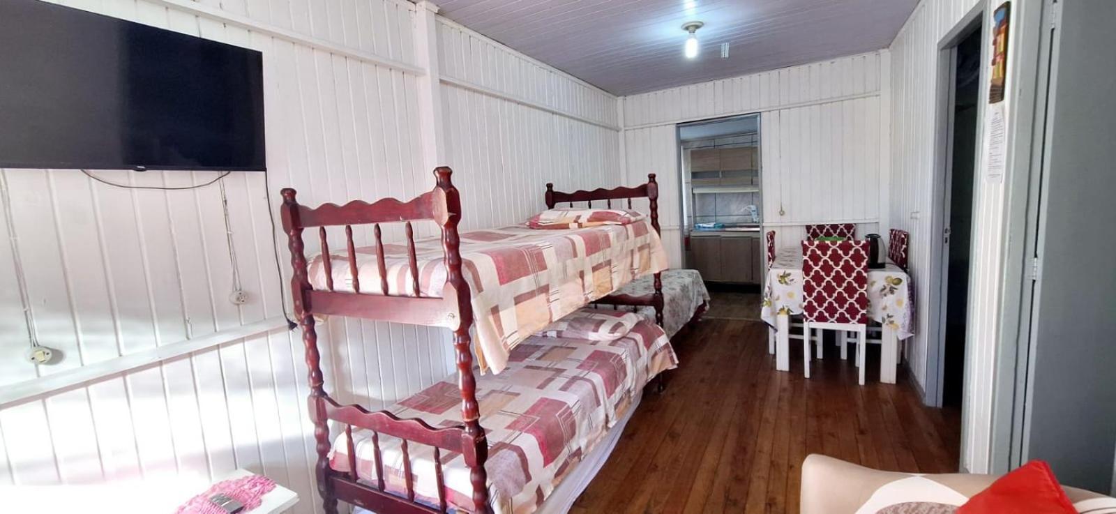Casa De 2 Quartos Com 2 Ares-Condicionados Em Torres-Rs - Na Mais Bela Praia Gaucha - Cozinha - Banheiro - Tv Smart 32 E Wi-Fi - Estacionamento - Anfitria Superhost No Bnb Villa Buitenkant foto